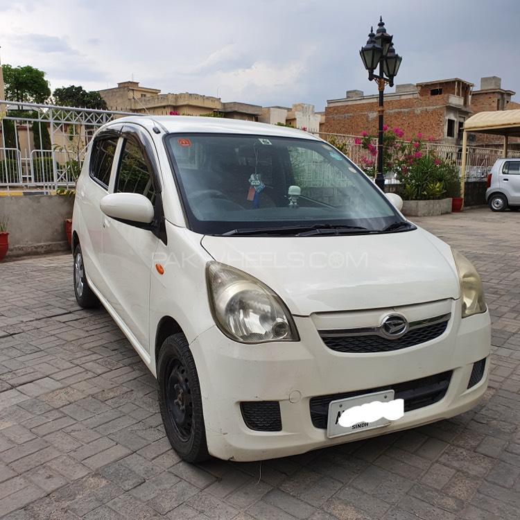 Daihatsu mira 2009 год