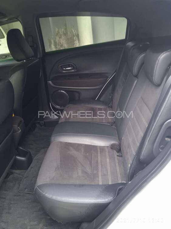 Honda Vezel 2016 for Sale in Lahore Honda Vezel 2016 for Sale in Lahore Image-8