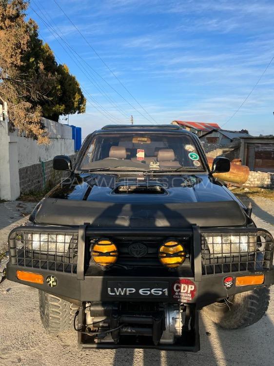 Toyota Surf - 1998  Image-1