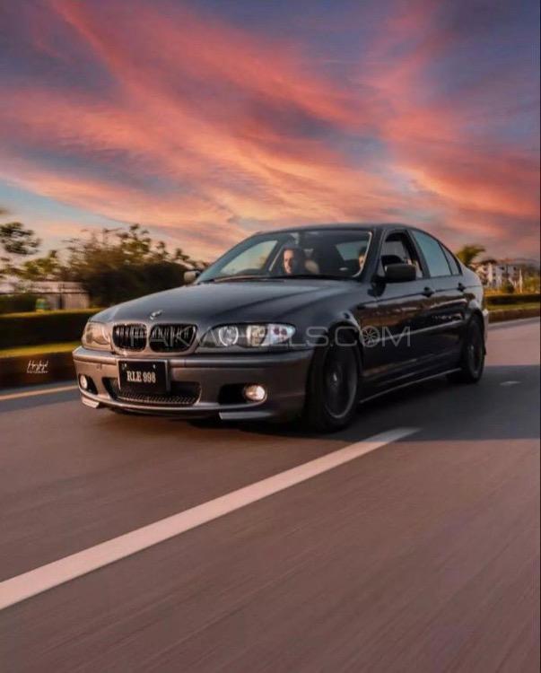 BMW 3 Series - 2002  Image-1