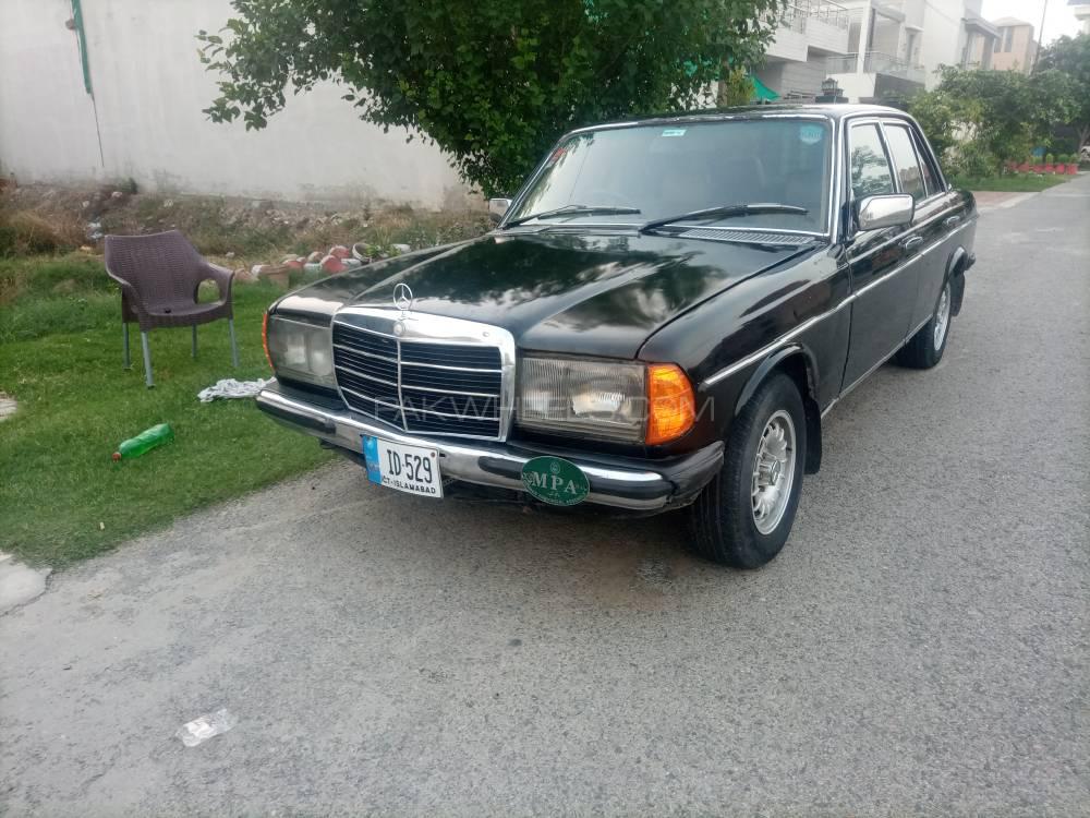 Mercedes Benz E Class 1982 for Sale in Lahore Image-1