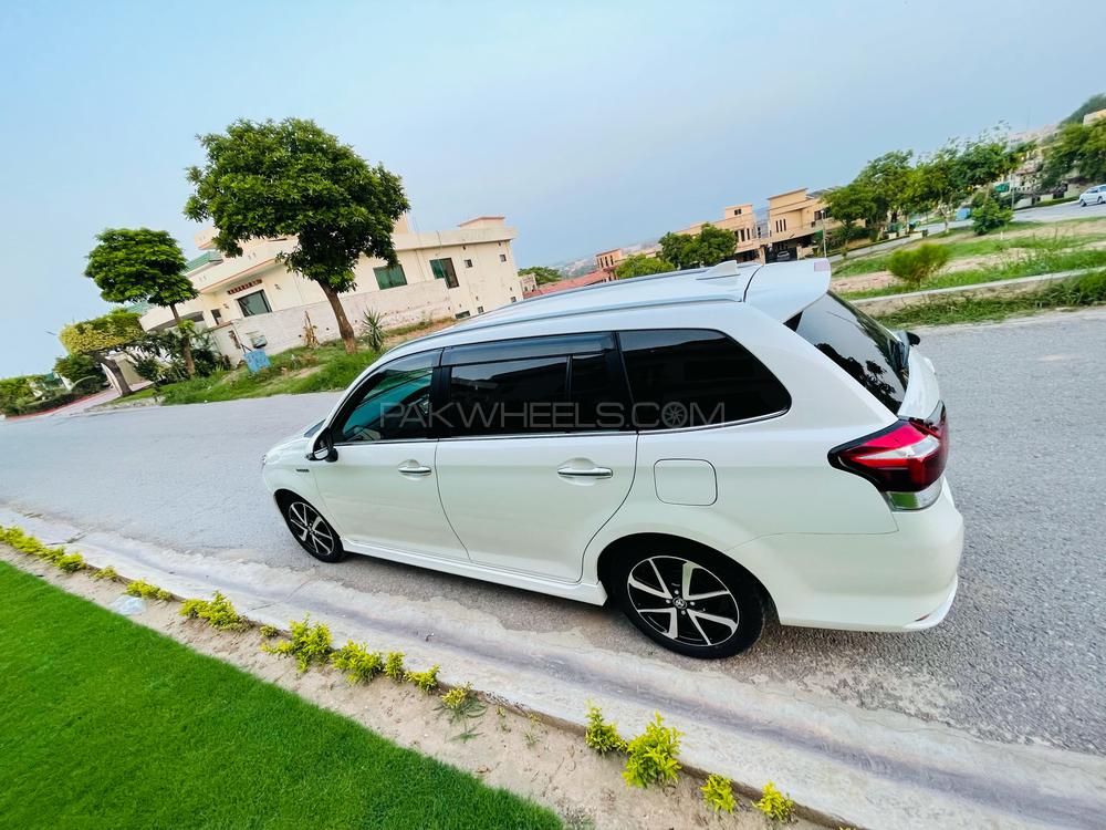 Toyota corolla fielder 2019