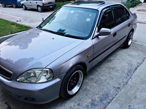 ہونڈا سوک - 2000