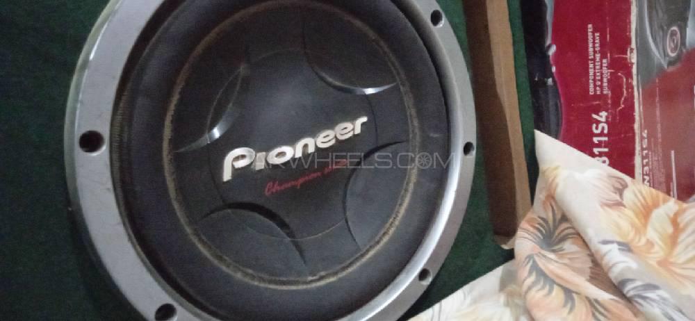Pioneer Champion series woofers with box and wiring for sale Image-1