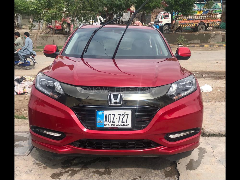 Honda Vezel 2017 for Sale in Sargodha Image-1