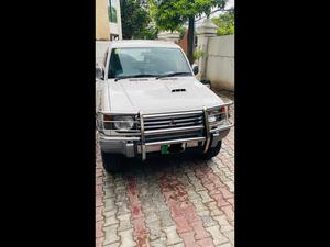 Mitsubishi Pajero Exceed Automatic 2.8D 1995 for Sale in Lahore