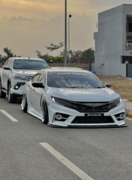 Honda Civic - 2020  Image-1