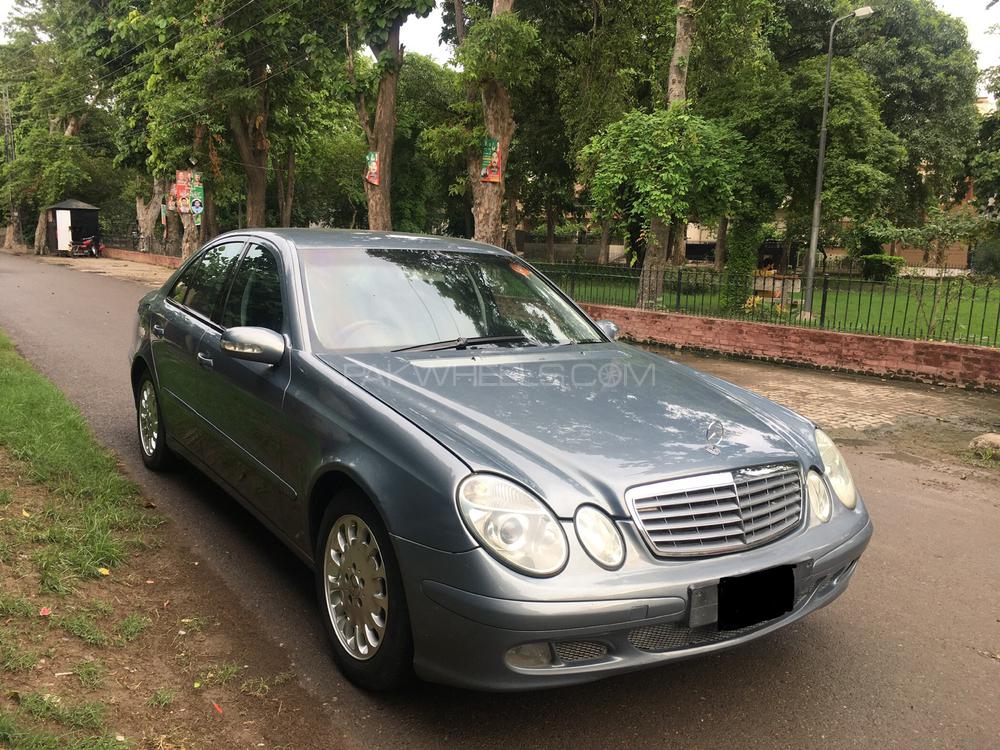 Мерседес е200 2003г