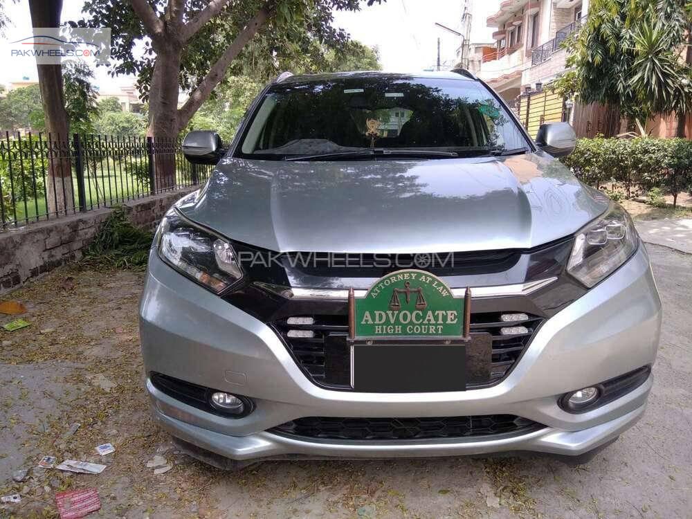Honda Vezel 2015 for Sale in Lahore Image-1