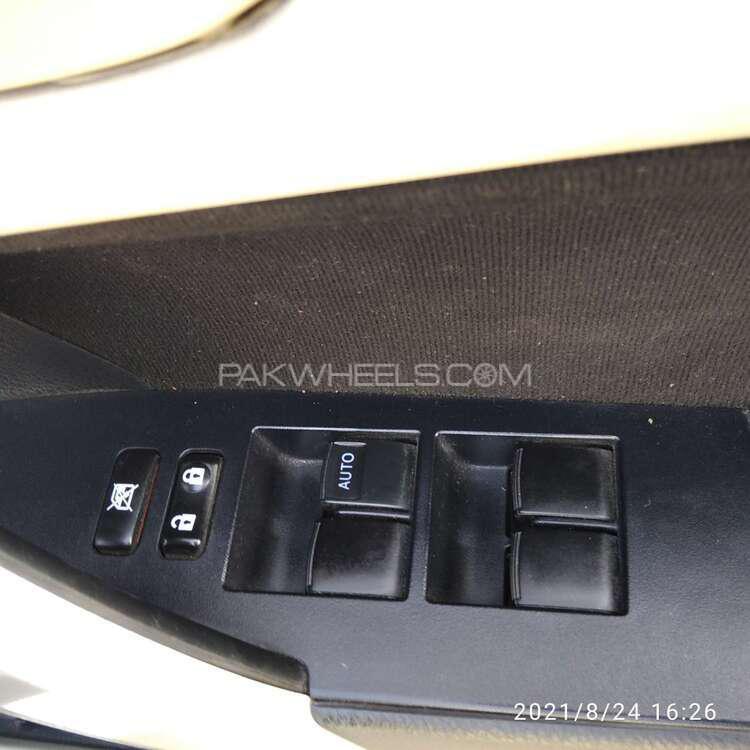 Toyota Corolla 2018 for Sale in Islamabad Toyota Corolla 2018 for Sale in Islamabad Image-16