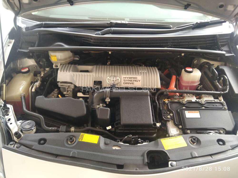 Toyota Prius 2014 for Sale in Islamabad Toyota Prius 2014 for Sale in Islamabad Image-8