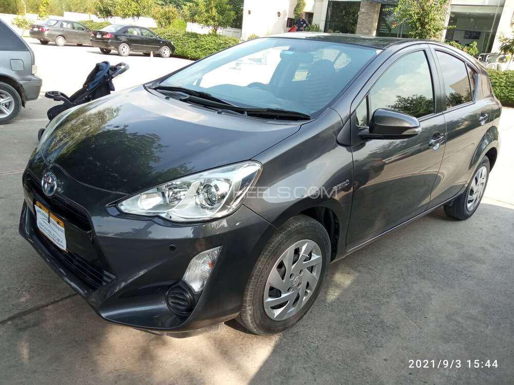 ٹویوٹا اکوا 2015 for Sale in اسلام آباد ٹویوٹا اکوا 2015 for Sale in اسلام آباد Image-3