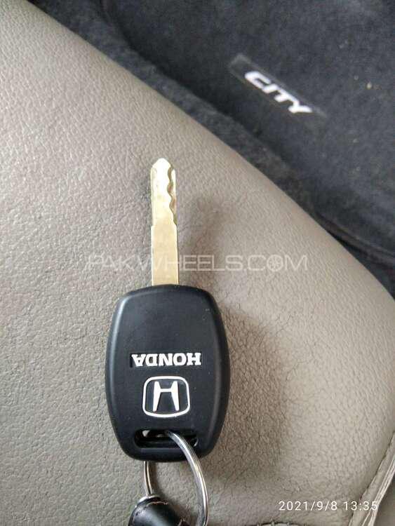 Honda City 2016 for Sale in Lahore Honda City 2016 for Sale in Lahore Image-15