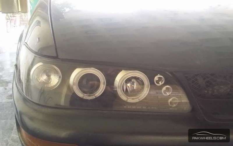Toyota Corolla Headlights For Sale  Image-1