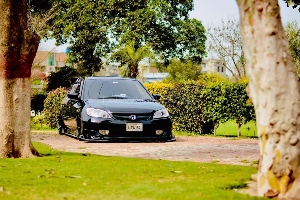 Honda Civic - 2005  Image-1