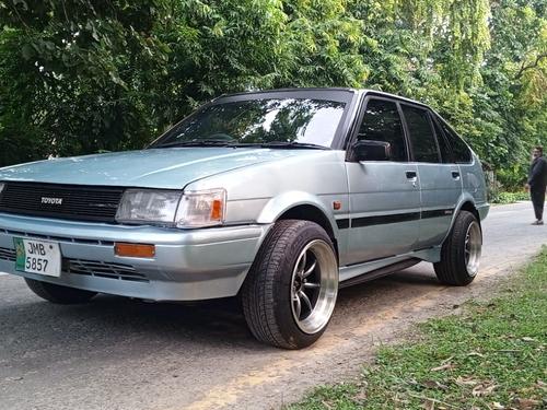 Toyota Corolla - 1985