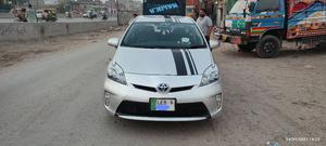 Toyota Prius S LED Edition 1.8 2012 for Sale in Lahore