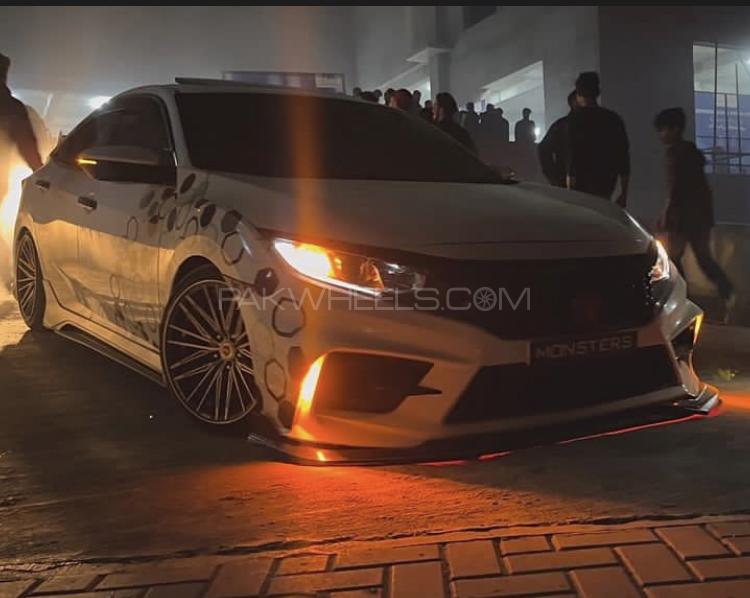 Honda Civic - 2017  Image-1