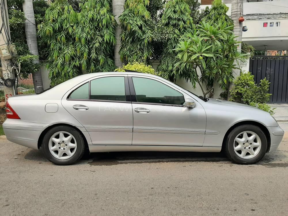 Mercedes Benz C Class 2001 for Sale in Lahore Image-1