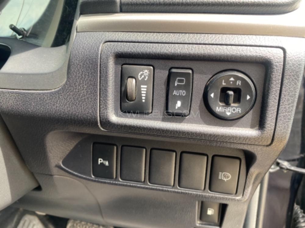 Lexus CT200h 2011 for Sale in Rahim Yar Khan Lexus CT200h 2011 for Sale in Rahim Yar Khan Image-8