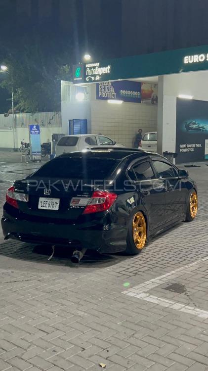 Honda Civic - 2013  Image-1