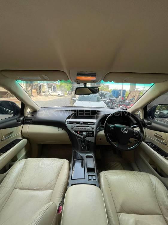 Lexus RX Series 2010 for Sale in Lahore Lexus RX Series 2010 for Sale in Lahore Image-6