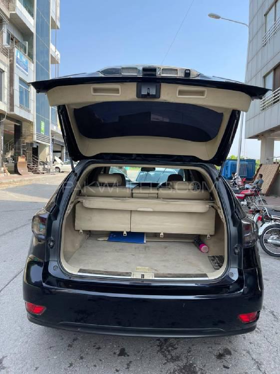 Lexus RX Series 2010 for Sale in Lahore Lexus RX Series 2010 for Sale in Lahore Image-5