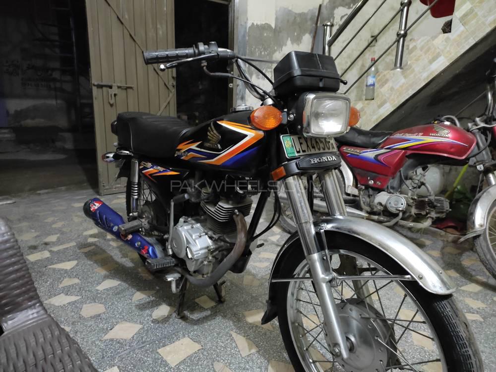 Used Honda Cg 125 18 Bike For Sale In Lahore 3479 Pakwheels