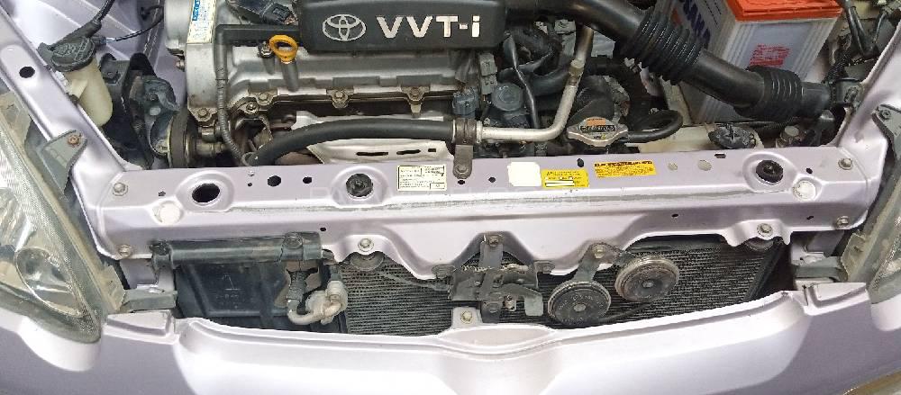 Toyota Vitz 2005 for Sale in Nowshera cantt Image-1
