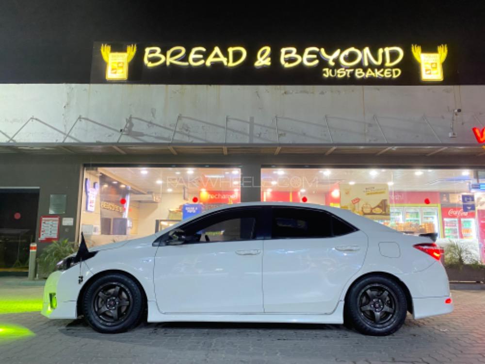 ٹویوٹا کرولا - 2015  ٹویوٹا کرولا - 2015  Image-4