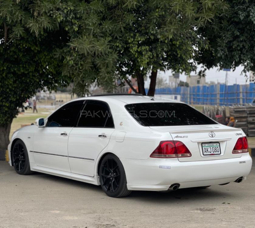 ٹویوٹا کراؤن - 2006  ٹویوٹا کراؤن - 2006  Image-2