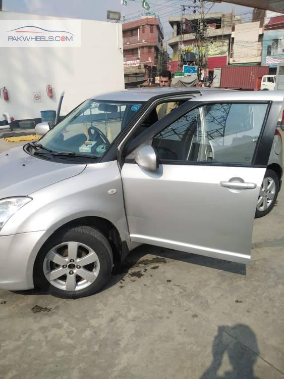Suzuki Swift 2013 for Sale in Lahore Suzuki Swift 2013 for Sale in Lahore Image-3