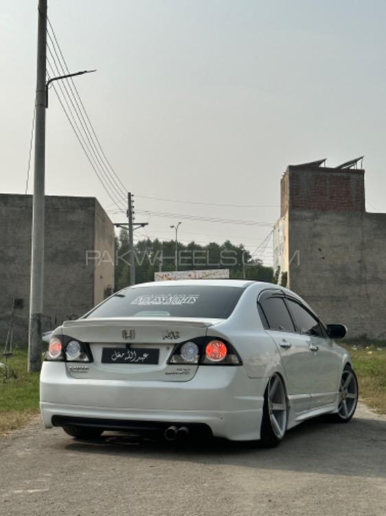 ہونڈا سوک - 2010  ہونڈا سوک - 2010  Image-3