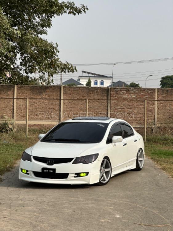 ہونڈا سوک - 2010  ہونڈا سوک - 2010  Image-2