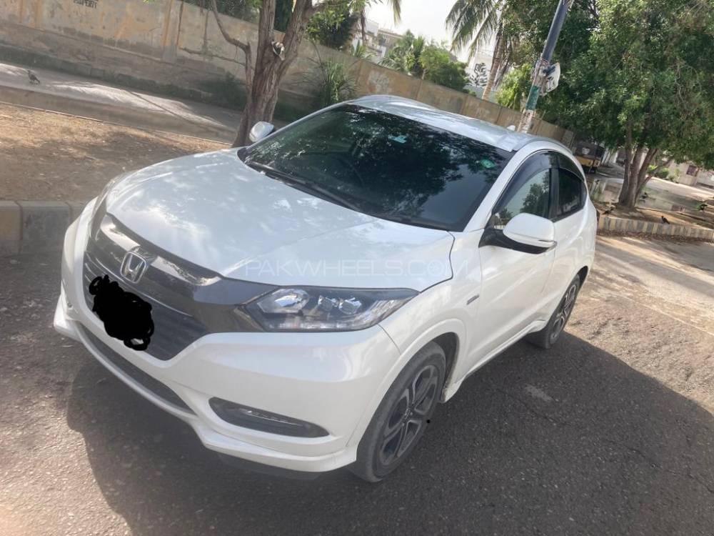Honda Vezel 2016 for Sale in Karachi Image-1