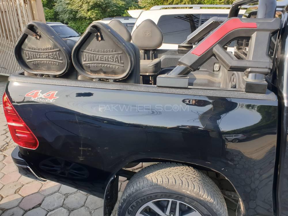 Toyota Hilux 2020 for Sale in Lahore Toyota Hilux 2020 for Sale in Lahore Image-6
