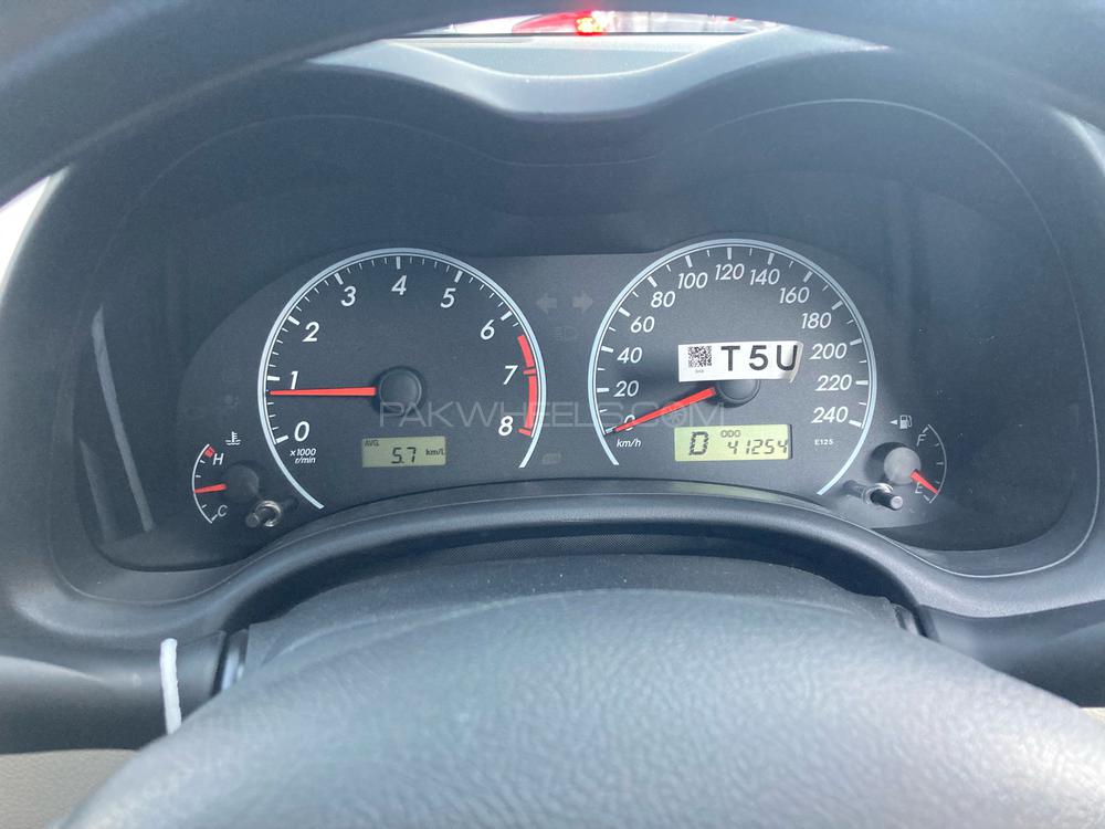 Toyota Corolla 2014 for Sale in Karachi Image-1