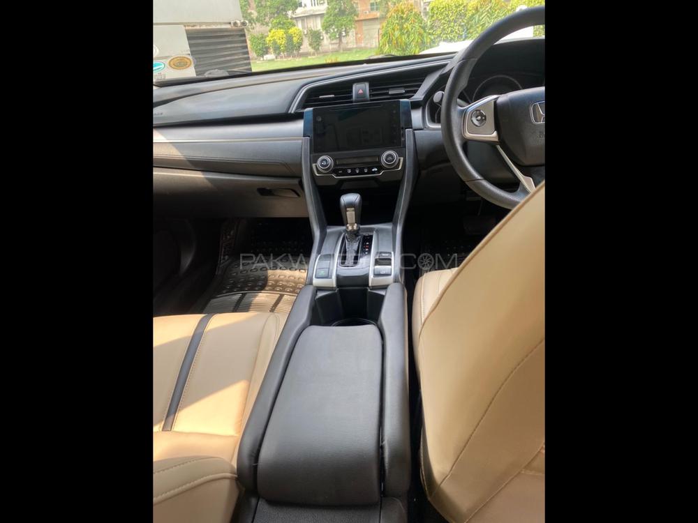 Honda Civic 2017 for Sale in Lahore Honda Civic 2017 for Sale in Lahore Image-12