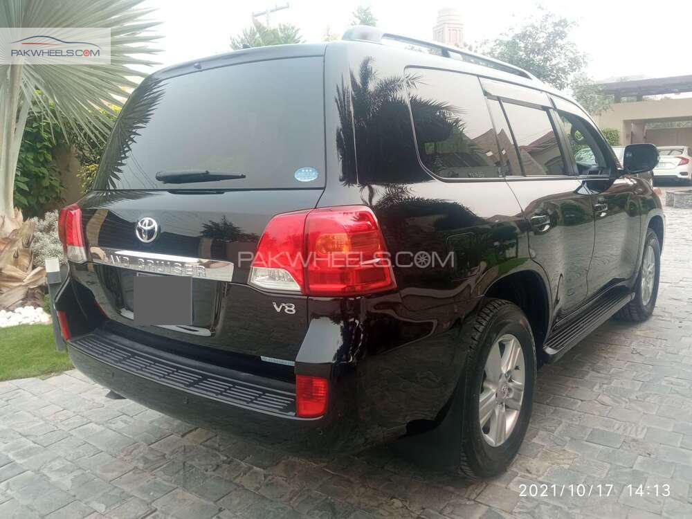 Toyota Land Cruiser 2013 for Sale in Lahore Toyota Land Cruiser 2013 for Sale in Lahore Image-4