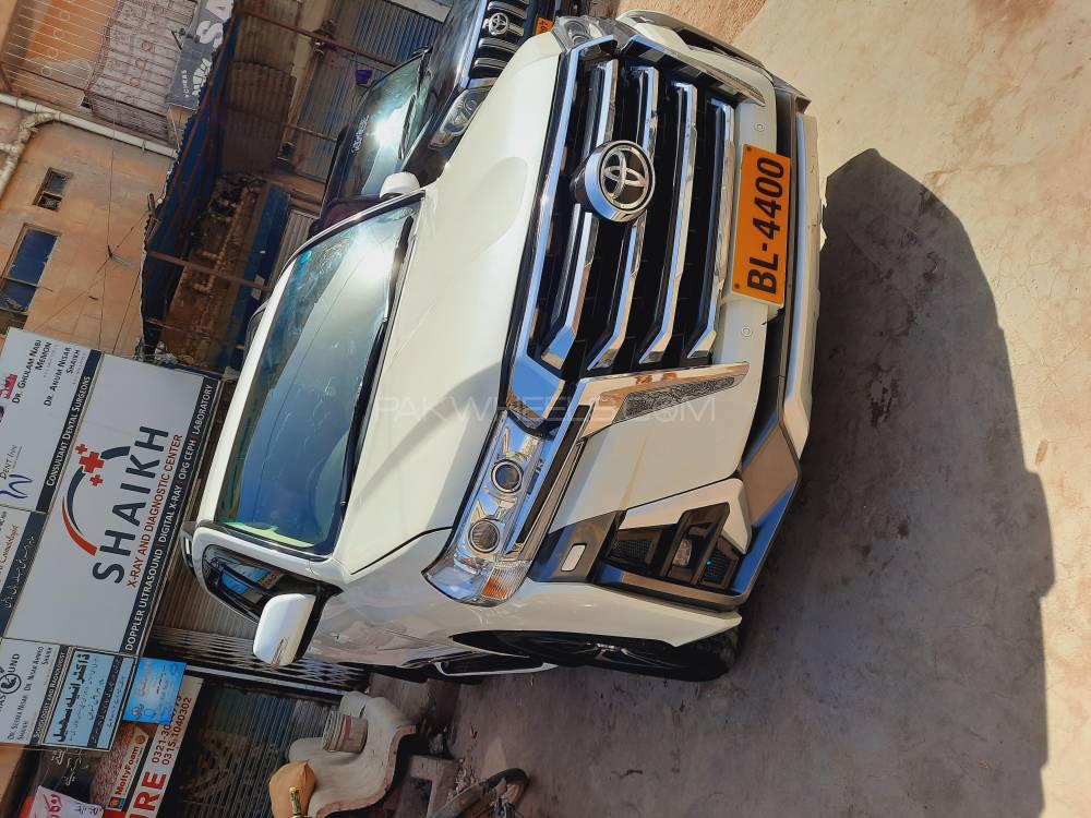 Toyota Land Cruiser 2011 for Sale in Hyderabad Toyota Land Cruiser 2011 for Sale in Hyderabad Image-10