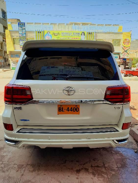 Toyota Land Cruiser 2011 for Sale in Hyderabad Toyota Land Cruiser 2011 for Sale in Hyderabad Image-2