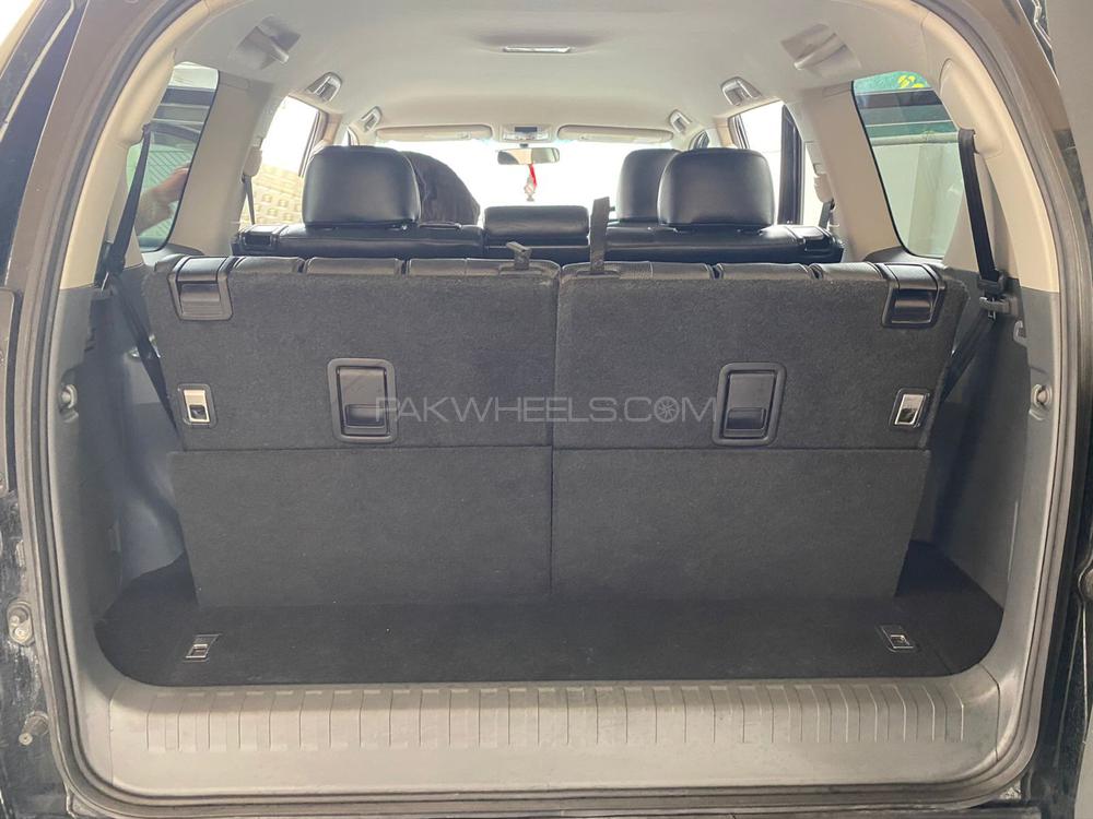 Toyota Prado 2012 for Sale in Lahore Toyota Prado 2012 for Sale in Lahore Image-7