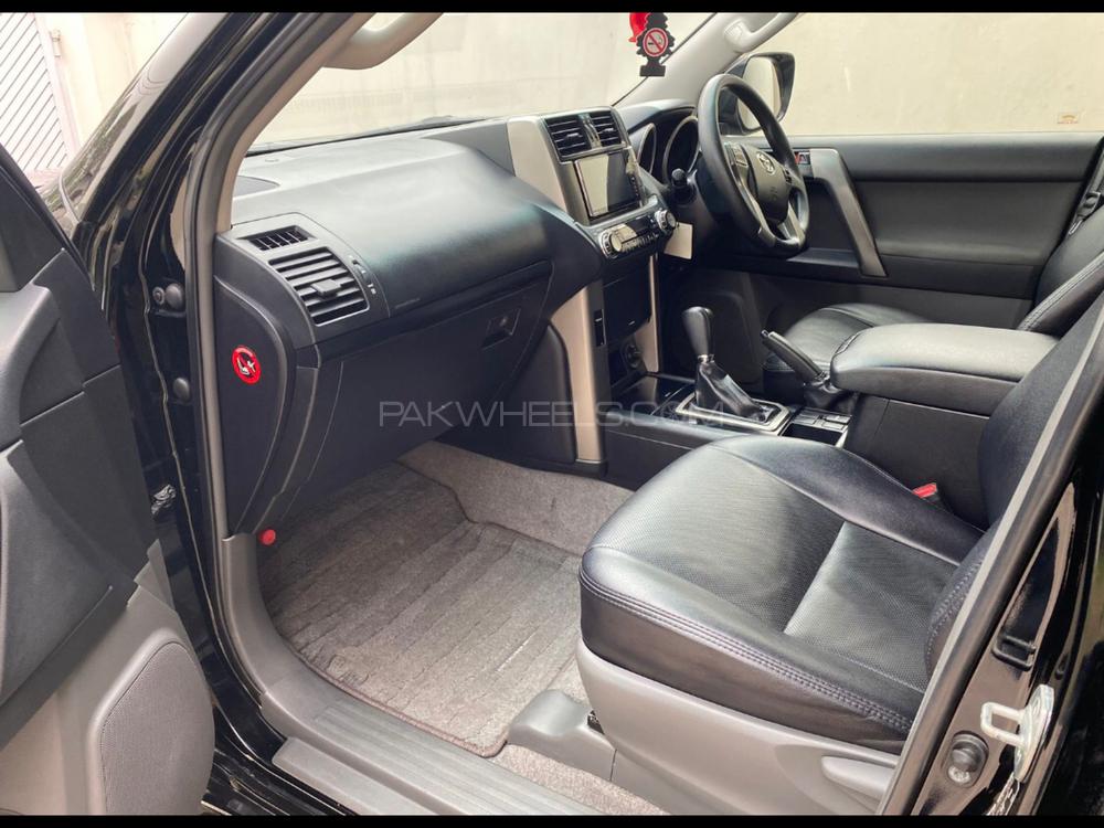 Toyota Prado 2012 for Sale in Lahore Toyota Prado 2012 for Sale in Lahore Image-8