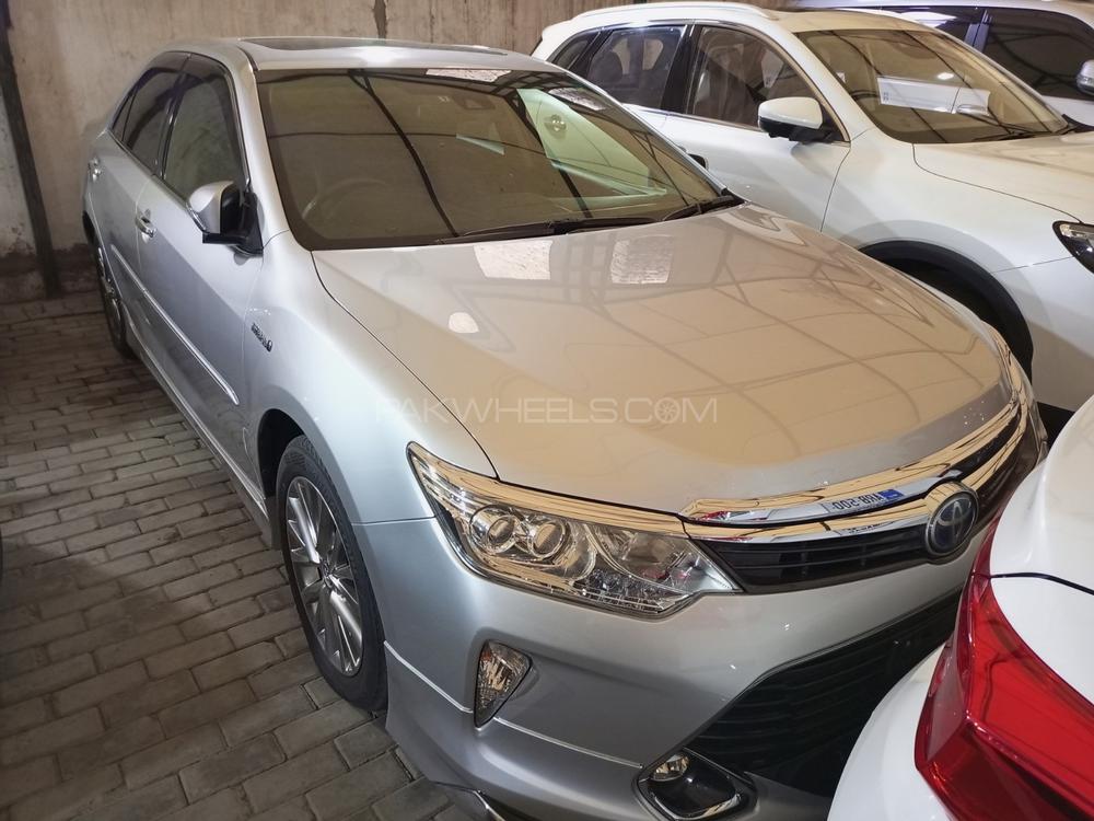 Toyota Camry 2016 for Sale in Lahore Image-1