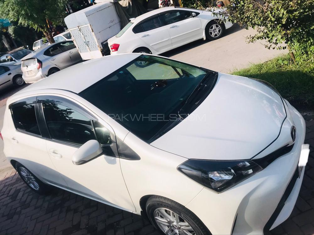Toyota Vitz 2015 for Sale in Islamabad Image-1