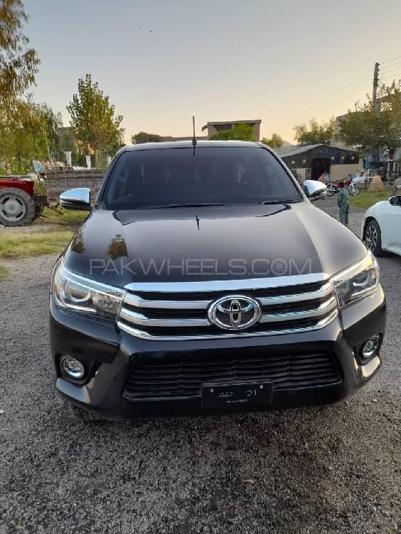 Toyota Hilux 2021 for Sale in Kohat Image-1