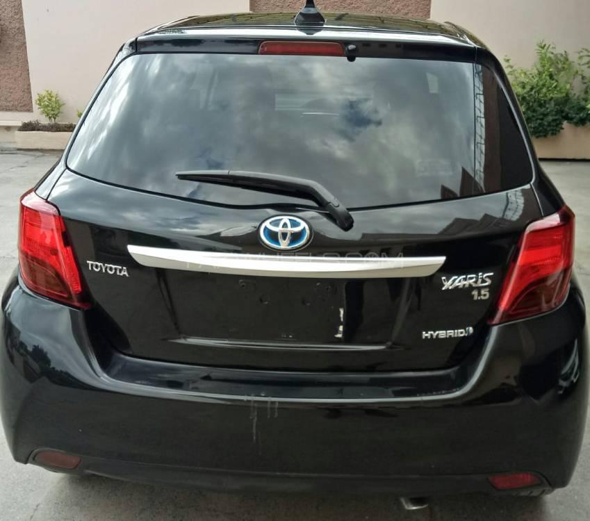 Toyota Yaris Sedan 2015 for Sale in Lahore Image-1