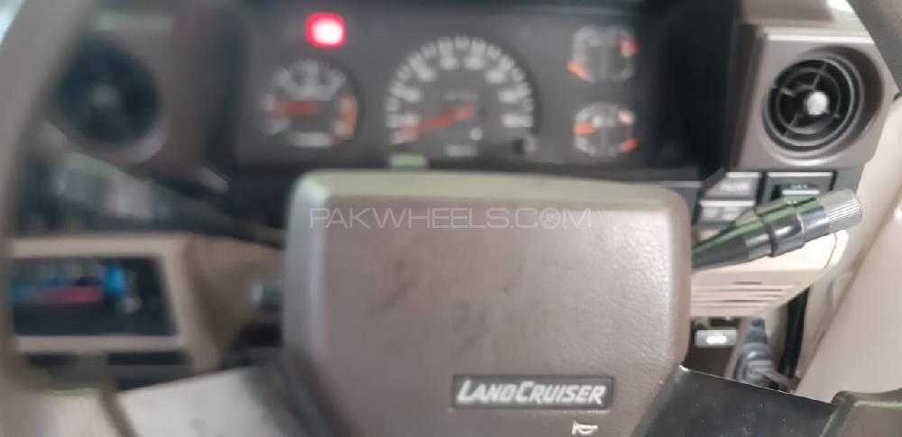 ٹویوٹا لینڈ کروزر 1986 for Sale in بہاولپور ٹویوٹا لینڈ کروزر 1986 for Sale in بہاولپور Image-9
