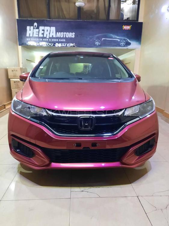 Honda Fit 2018 for Sale in Karachi Image-1