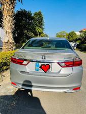 Honda Grace Hybrid EX 2016 for Sale in Islamabad
